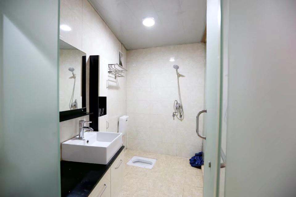 Fenghuang Little Bear Family Guest House Esterno foto
